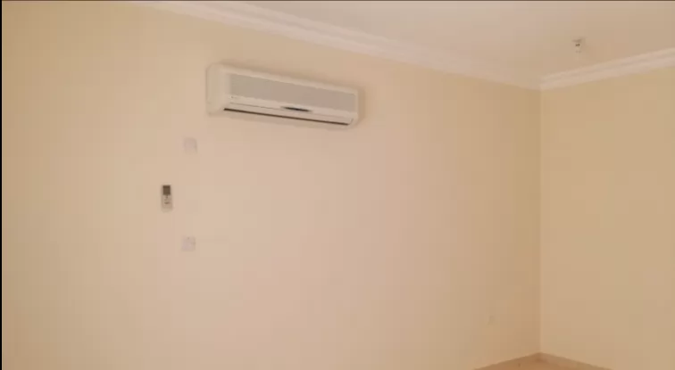 Residential Ready Property 6 Bedrooms U/F Standalone Villa  for sale in Al Sadd , Doha #7129 - 1  image 